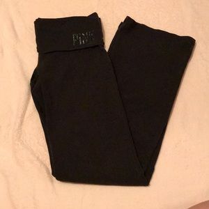 Victoria’s Secret PINK Yoga wise leg pants